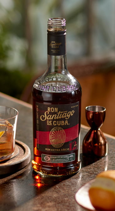 RON SANTIAGO DE CUBA EXTRA AÑEJO 12 ANS D’ÂGE